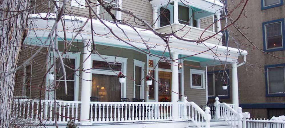 Crescent Lily Inn Colorado Springs Exterior foto